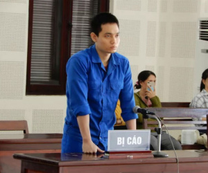 Cựu thiếu úy công an tạt axit vợ sắp cưới vì ghen tuông bị tăng thêm 2 năm tù