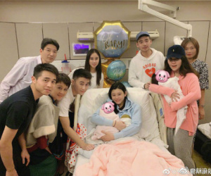 Gia tộc trùm sòng bạc Macau vỡ oà khi siêu mẫu Ming Xi hạ sinh đích tôn đời thứ 5, tên quý tử mang ý nghĩa đặc biệt