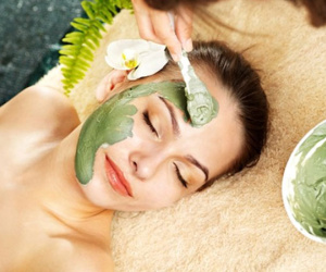 Vén màn bí mật 'cải lão hoàn đồng' của phụ nữ các nước trên thế giới