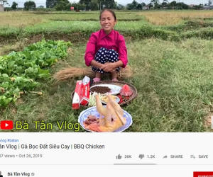 Vừa tuyên bố 'đoạn tuyệt' các món siêu to khổng lồ gắn liền với thương hiệu Bà Tân Vlog, đoạn video nấu món mới nhất đang khiến mọi người cực kỳ bất ngờ