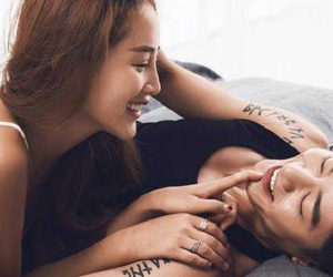 Từ chối ái ân