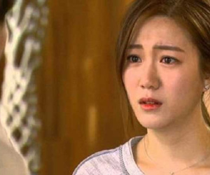 Tôi ở cữ sướng như tiên cho đến khi vô tình nghe được câu nói bất thường của chồng