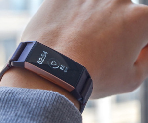 Google tính mua lại Fitbit, quyết cạnh tranh với Apple ở mảng đồng hồ thông minh