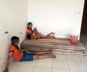 Sự thật đáng sợ bên trong trung tâm đào tạo trẻ tự kỷ thành kỷ lục gia