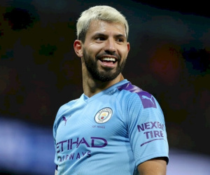 Aguero lập cú đúp, Man City vào tứ kết cúp Liên đoàn Anh