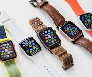 Apple Watch series 5 chính hãng giá 12 triệu đồng