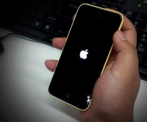 Apple cảnh báo người dùng iPhone: cập nhật phần mềm hoặc mất kết nối mạng