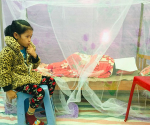 Xót thương cô giáo tử vong vì tai nạn không có nổi chiếc quan tài, con trai sốc nhập viện, con gái thẫn thờ bên thi thể mẹ