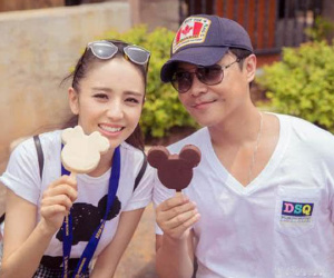 Không chịu nổi tính trăng hoa của chồng, Đồng Lệ Á đệ đơn ly hôn Trần Tư Thành, đại diện chính thức lên tiếng