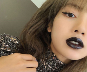 12 ý tưởng makeup xuất sắc cho đêm Halloween: Giúp bạn xinh và thần thái hút mắt mà chẳng hề hù dọa người đối diện