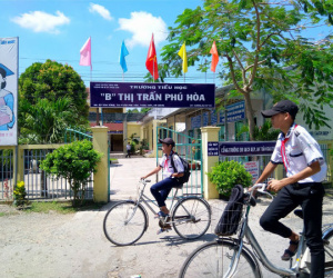 Sự thật về lá đơn xin cho con ở lại lớp 1 do... càng học càng 'dốt'
