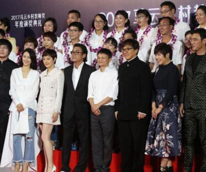 'Tỷ phú giàu nhất Trung Quốc' được Lý Liên Kiệt ra sức bảo vệ, nửa làng giải trí Hoa ngữ muốn kết thân
