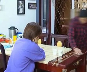 Bị cả gia đình chồng quay mặt vì phát hiện sinh non 24 lần, cô vợ trẻ quyết định kiện cả bệnh viện