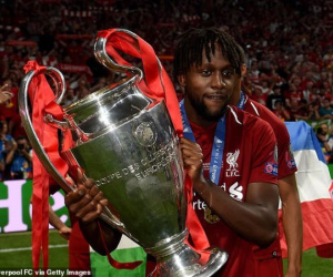 Klopp coi Origi là... huyền thoại ở Liverpool