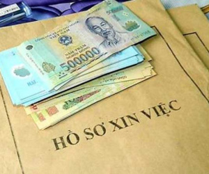 Hứa xin việc, chiếm đoạt hơn 1,8 tỷ đồng