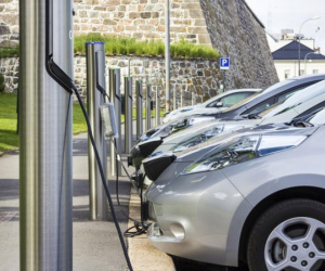 Công nghệ mới: Pin lithium giúp sạc nhanh ô tô điện trong 10 phút
