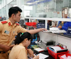 Sắp tới, người dân không cần xuất trình các loại giấy tờ khi đăng ký xe?