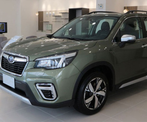 Subaru Forester giảm giá kỷ lục