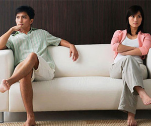 Phản đối chu cấp tiền hàng tháng, tôi bị bố chồng đuổi khỏi nhà