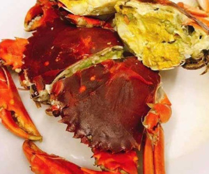 Cua cốm 2 da xấu xí có giá cả triệu đồng được nhà giàu săn lùng