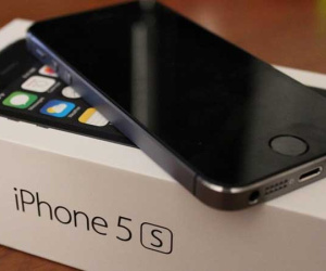 Siêu phẩm 1 thời iPhone 5S giờ chỉ ngang điện thoại cục gạch
