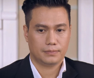 Sinh tử tập 6: Chưa kịp mừng vì tìm được kẻ gánh tội thay, Việt Anh đã 'hết hồn' khi nghe Hoàng Dũng thông báo sắp bị Viện kiếm sát 'sờ gáy'