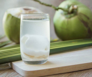 Vì sao ngày nay không ai truyền nước dừa trực tiếp vào cơ thể nữa?