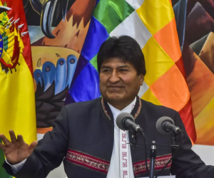Tổng thống Bolivia từ chức sau 3 tuần tái đắc cử