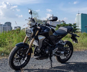Chi tiết Honda CB300R - giá cả phải chăng cho người mới tập chơi