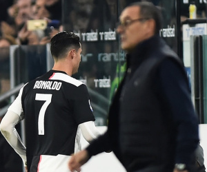 Cristiano Ronaldo bực tức rời sân ngay sau khi bị thay ra sớm