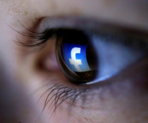 Facebook lén sử dụng camera của iPhone?