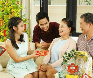 Chưa đến Tết đã bị vợ bóng gió gây áp lực không về quê nội