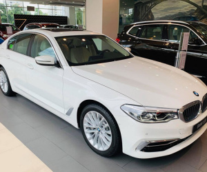 BMW giảm giá sốc, cao nhất 330 triệu đồng