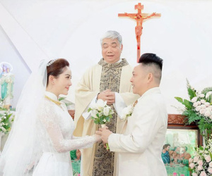 Khoảnh khắc hiếm trong đám cưới hạn chế truyền thông của Bảo Thy: Chú rể bảnh bao xuất hiện, cô dâu xinh hệt như một nàng công chúa