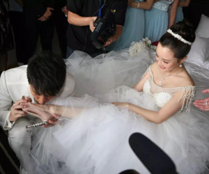 Trong suốt 7 năm hôn nhân, mẹ Lý Tiểu Lộ từng khuyên con gái: 'Hãy trân trọng Giả Nãi Lượng'