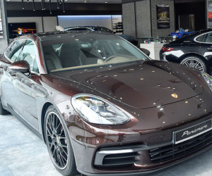 Porsche Panamera 4 Sport Turismo giá từ 5,66 tỷ tại Việt Nam