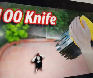 YouTuber thả 100 con dao nhọn từ lầu cao khiến dân mạng phẫn nộ