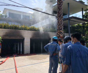 Cháy biệt thự chứa nhiều xe sang của đại gia thép ở Đà Nẵng
