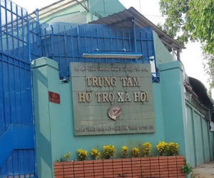 Trung tâm Hỗ trợ xã hội tạm đình chỉ công tác ông Nguyễn Tiến Dũng, sau khi bị tố cáo dâm ô với trẻ em