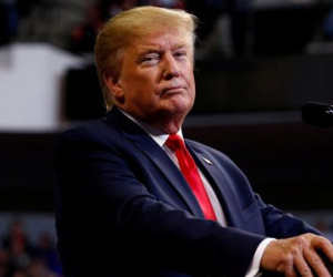 Ông Trump tuyên bố trợ cấp tiền cho nông dân trước Lễ Tạ ơn