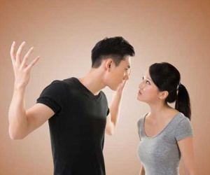 Mắc bệnh khó nói, chồng đổ tội cho vợ