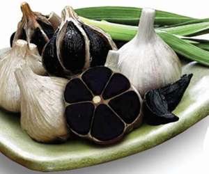 Cứu trái tim phải dùng tỏi đen, hoa hòe theo đúng cách sau