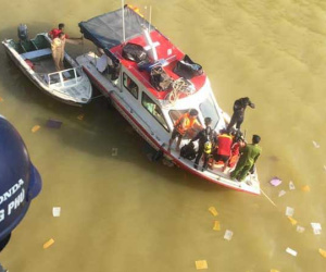 Nam thanh niên gieo mình xuống sông Hương