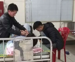 Nam sinh ở Hà Tĩnh bị đâm trọng thương trên đường đi học về