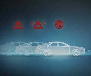 Hệ thống phòng ngừa va chạm CPA Plus trên xe Mercedes GLC 250 hoạt động như thế nào?