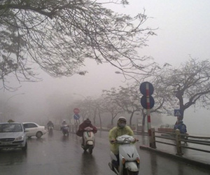 Hà Nội đón gió mùa đông bắc, trời rét