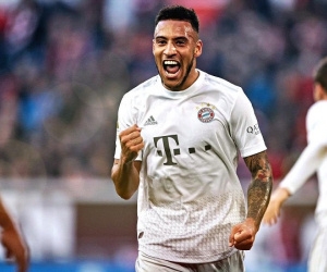 Vùi dập đối thủ 4-0, Bayern Munich vươn lên ngôi nhì bảng