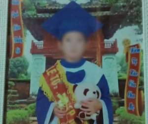 Tuyên Quang: Bàng hoàng phát hiện thi thể cháu bé 6 tuổi ở vườn mía sau nhà, nghi bị mẹ kế sát hại
