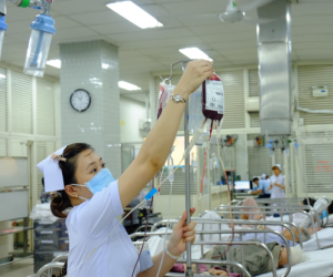 Người đàn ông 31 tuổi nhập viện cấp cứu vì hút mỡ đùi tại thẩm mỹ viện
