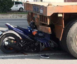 Nam thanh niên tử vong tại chỗ sau khi đâm vào đuôi xe container